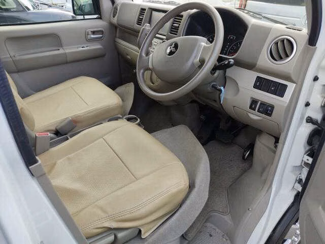 MITSUBISHI TOWN BOX