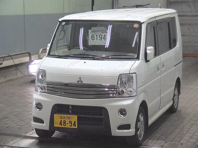 MITSUBISHI TOWN BOX