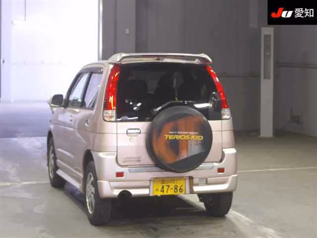 DAIHATSU TERIOS KID