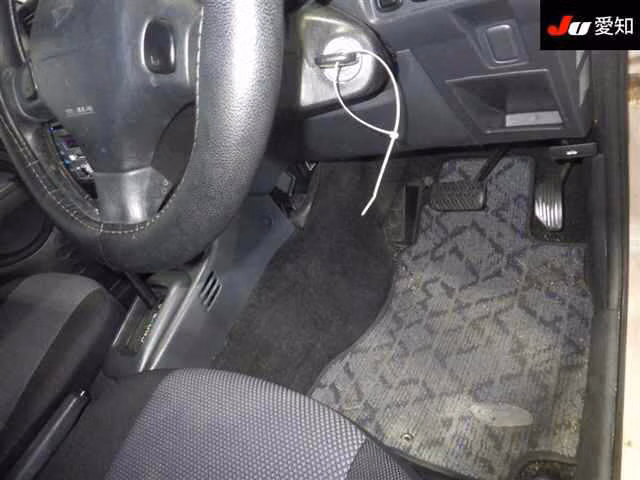 DAIHATSU TERIOS KID