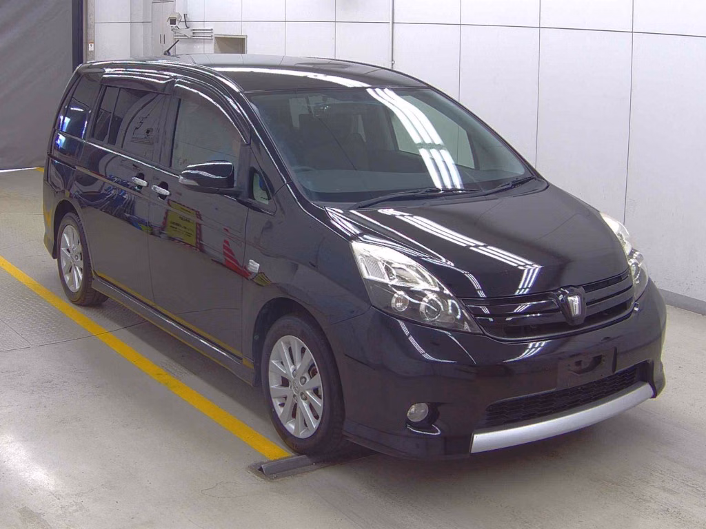 TOYOTA ISIS