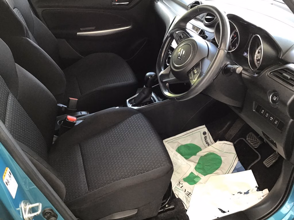 SUZUKI SWIFT