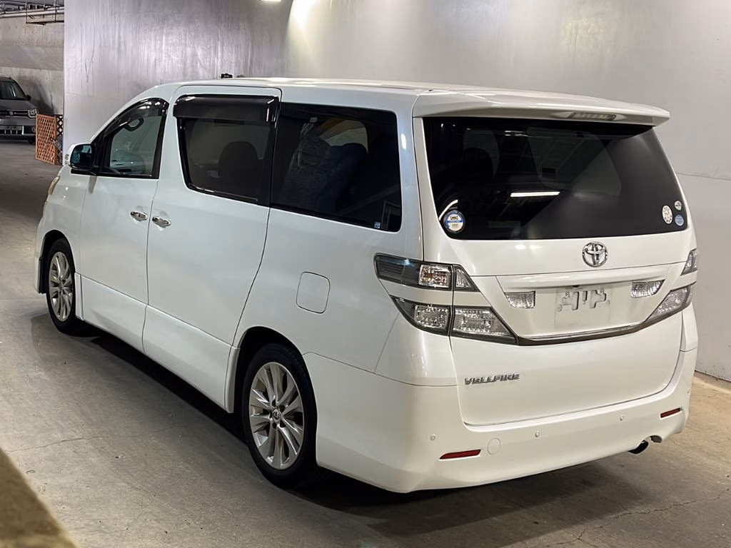 TOYOTA VELLFIRE