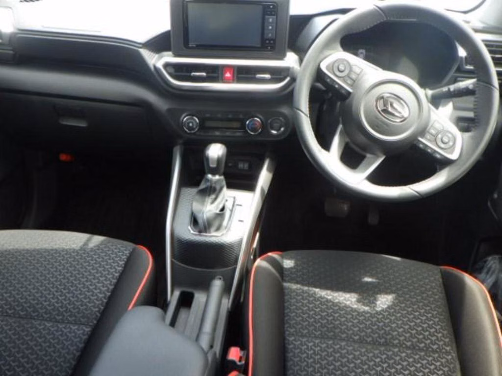 DAIHATSU ROCKY