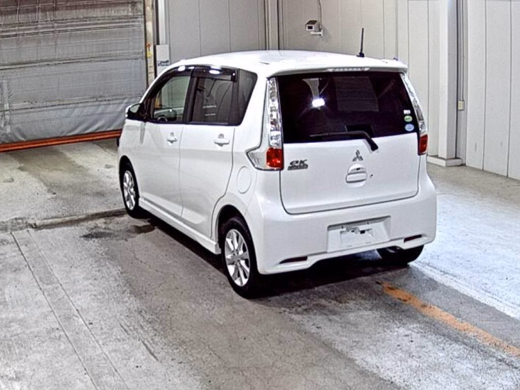 MITSUBISHI EK CUSTOM