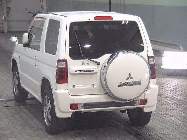 MITSUBISHI PAJERO MINI