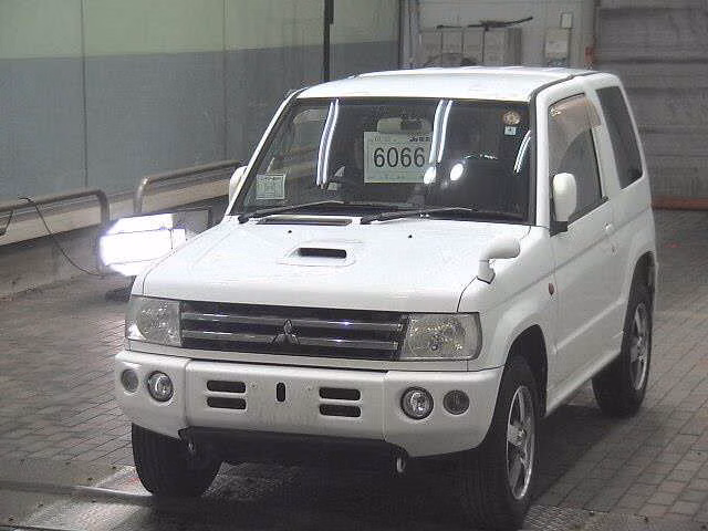 MITSUBISHI PAJERO MINI