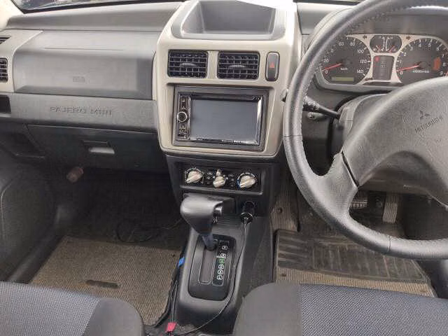 MITSUBISHI PAJERO MINI
