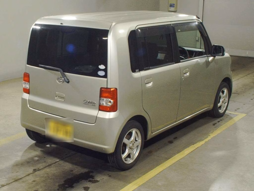 DAIHATSU MOVE CONTE