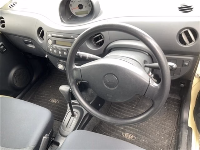 DAIHATSU ESSE