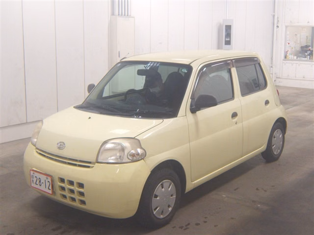 DAIHATSU ESSE