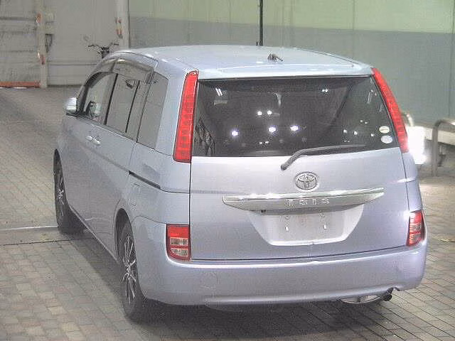 TOYOTA ISIS