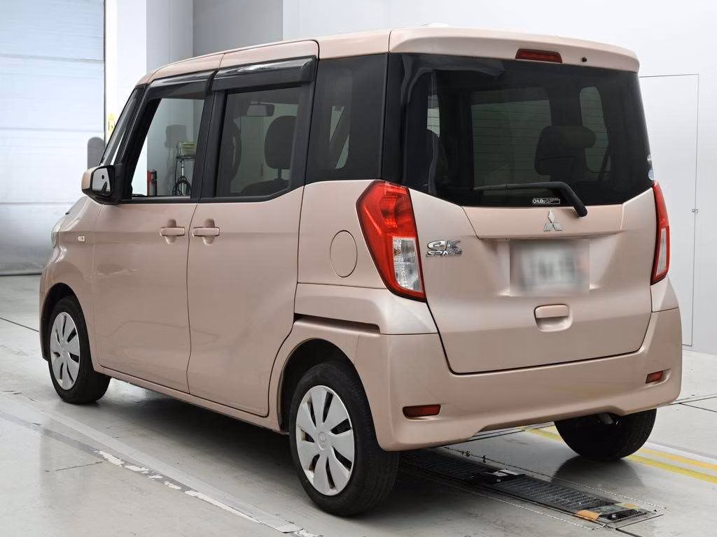 MITSUBISHI EK SPACE