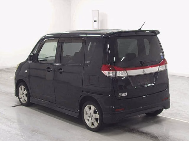 MITSUBISHI DELICA D:2