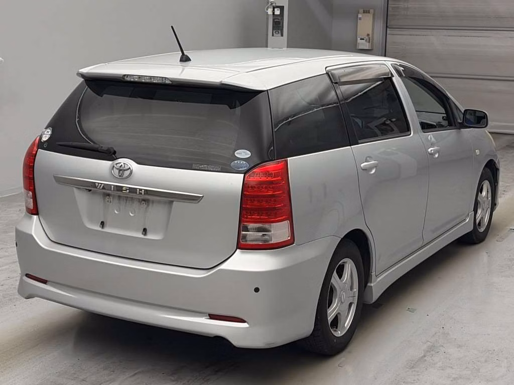 TOYOTA WISH