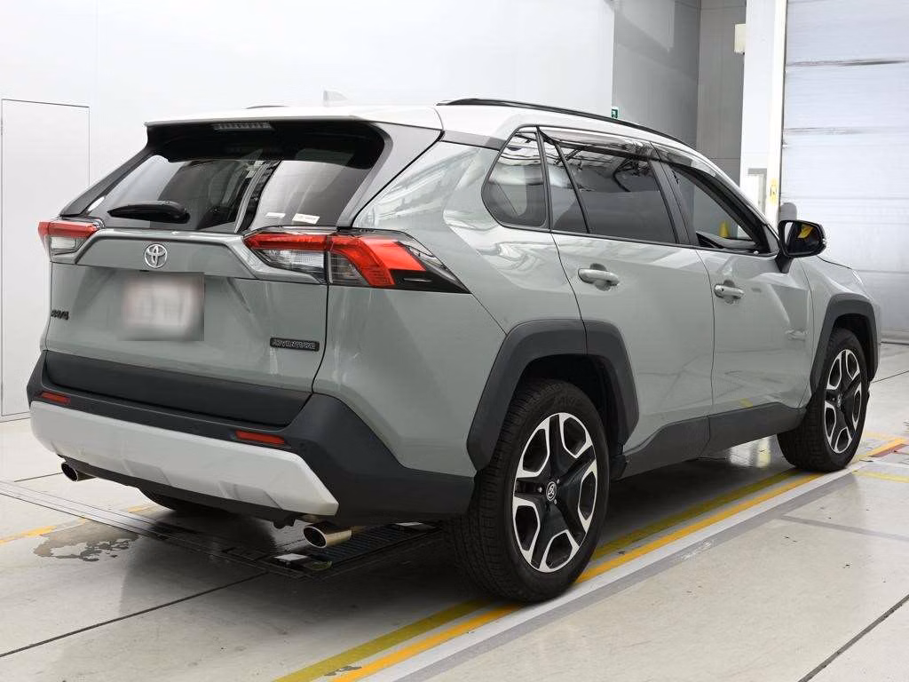 TOYOTA RAV4