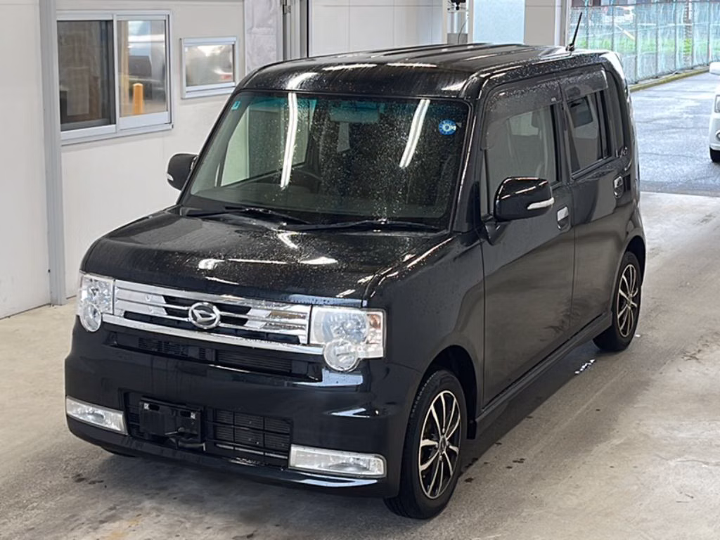 DAIHATSU MOVE CONTE