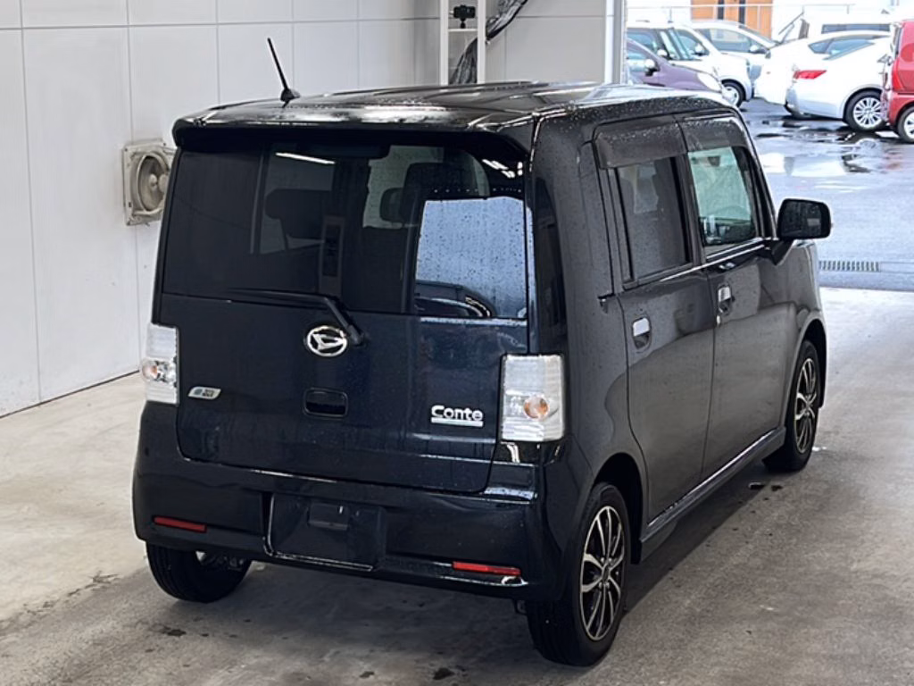 DAIHATSU MOVE CONTE
