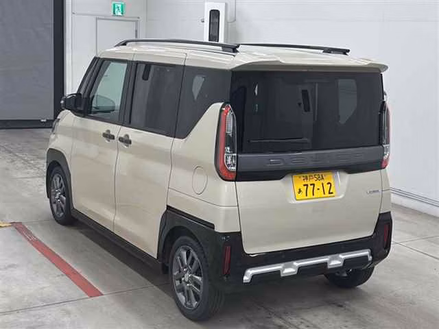 MITSUBISHI DELICA MINI