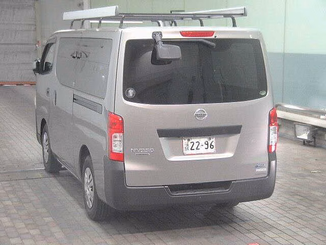 NISSAN NV350 CARAVAN