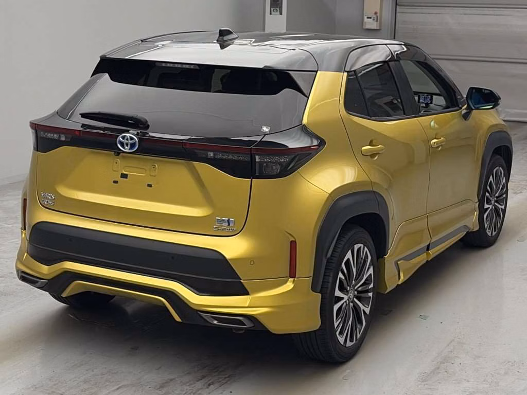 TOYOTA YARIS CROSS