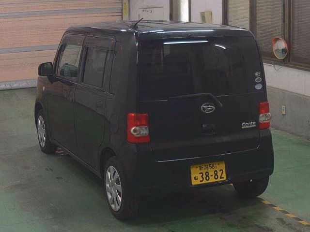 DAIHATSU MOVE CONTE