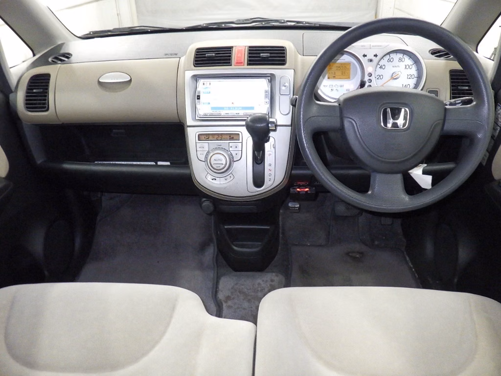 HONDA LIFE