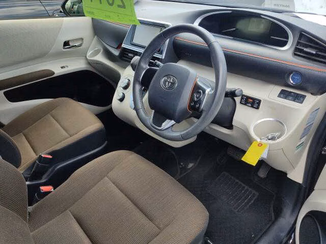 TOYOTA SIENTA