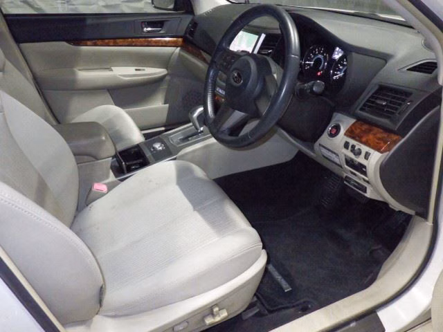 SUBARU LEGACY B4