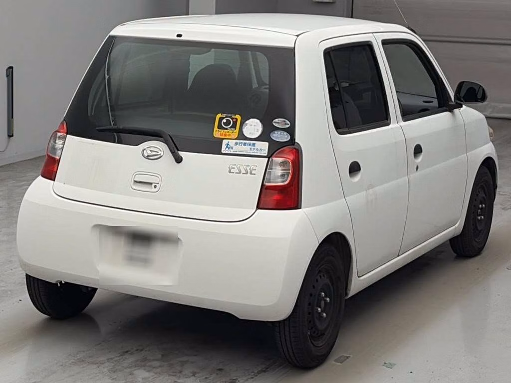 DAIHATSU ESSE