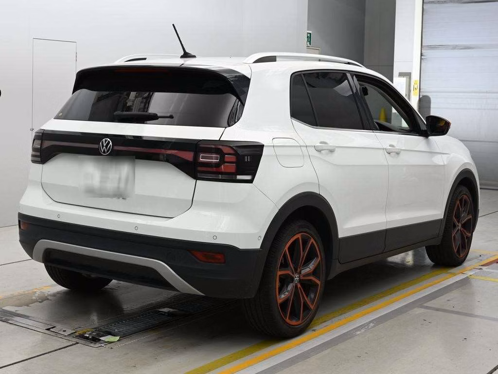 VOLKSWAGEN T-CROSS