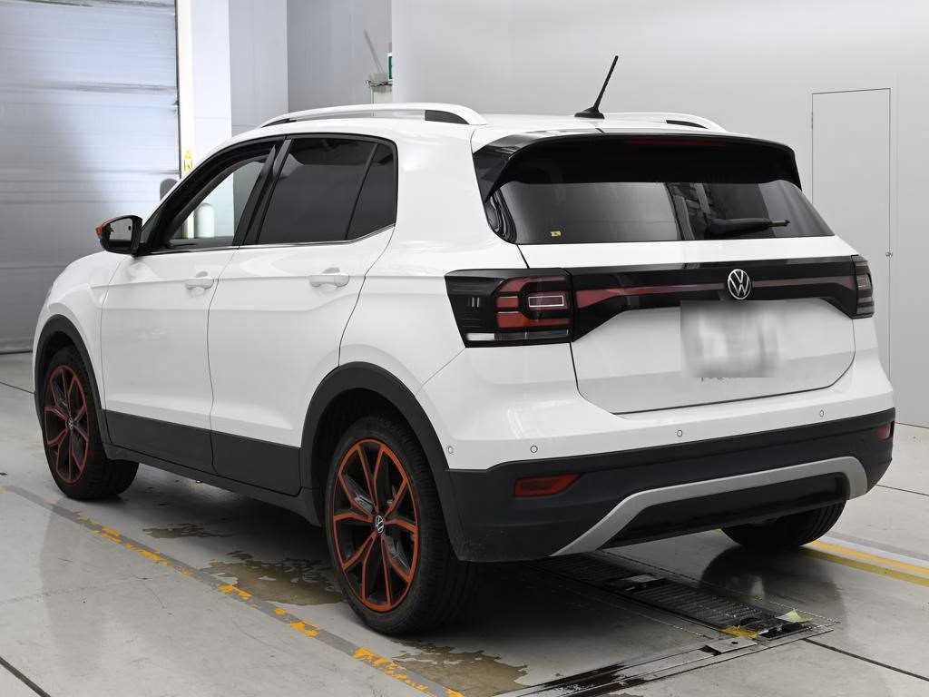 VOLKSWAGEN T-CROSS