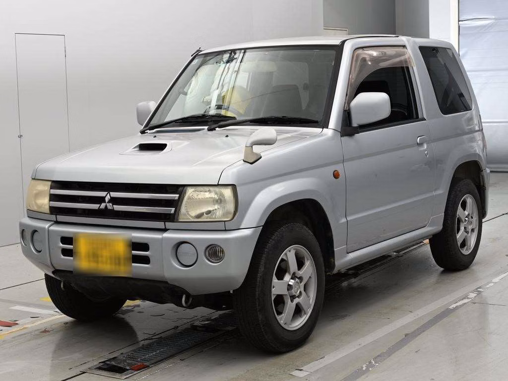 MITSUBISHI PAJERO MINI