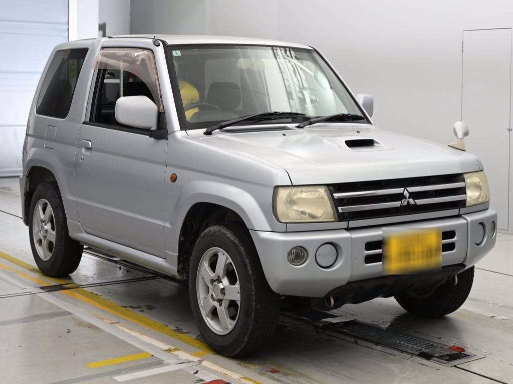 MITSUBISHI PAJERO MINI