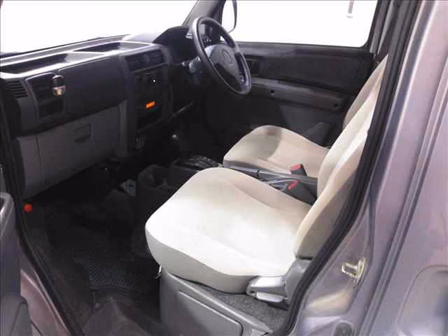MITSUBISHI TOWN BOX