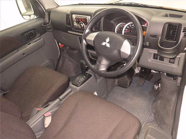 MITSUBISHI TOWN BOX