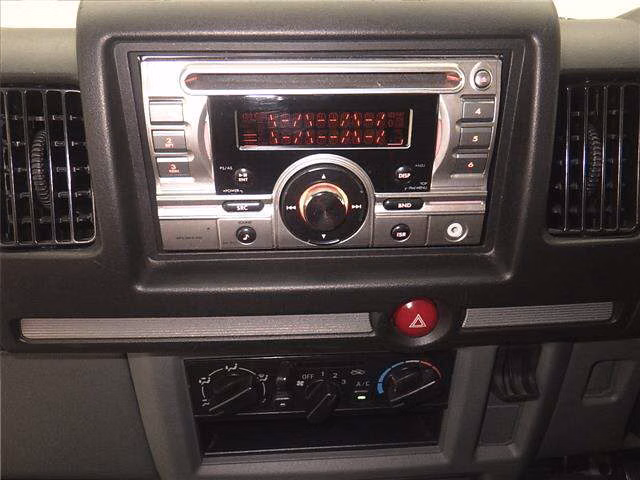 MITSUBISHI TOWN BOX