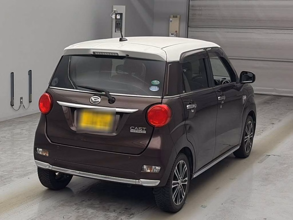 DAIHATSU CAST