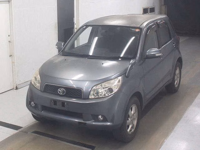 TOYOTA RUSH