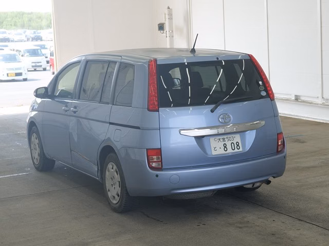 TOYOTA ISIS