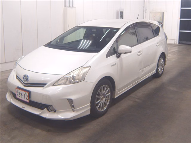 TOYOTA PRIUS ALPHA