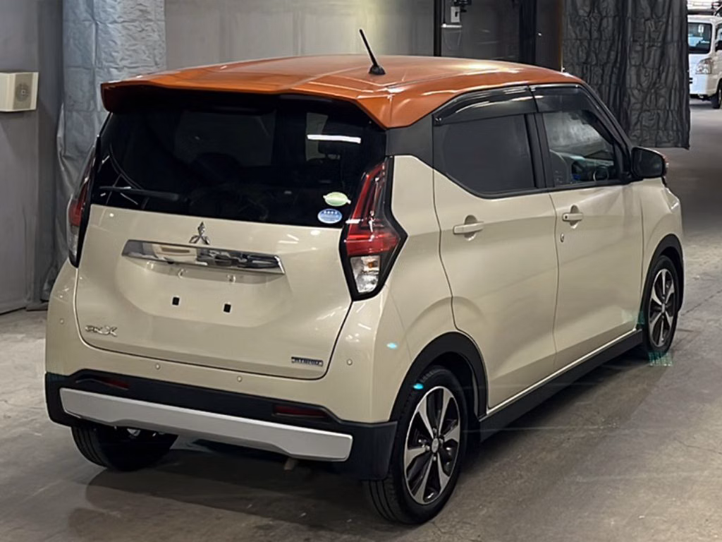 MITSUBISHI EK X