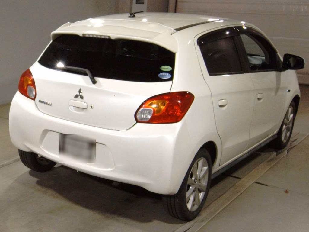 MITSUBISHI MIRAGE