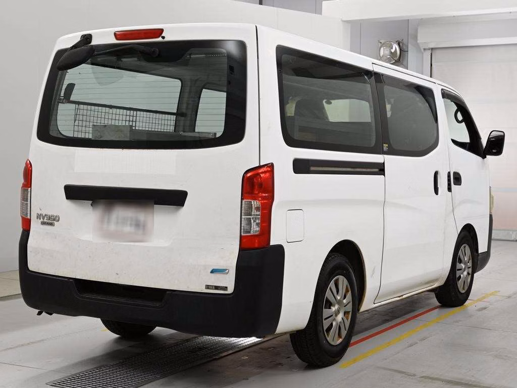 NISSAN NV350 CARAVAN