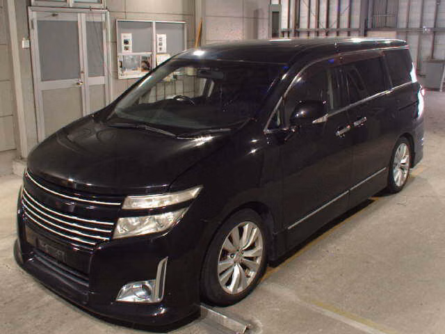 NISSAN ELGRAND
