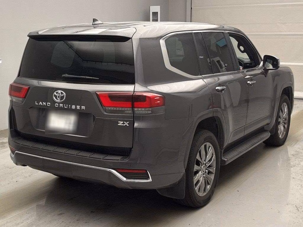 TOYOTA LAND CRUISER