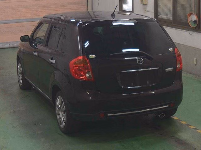 MAZDA VERISA