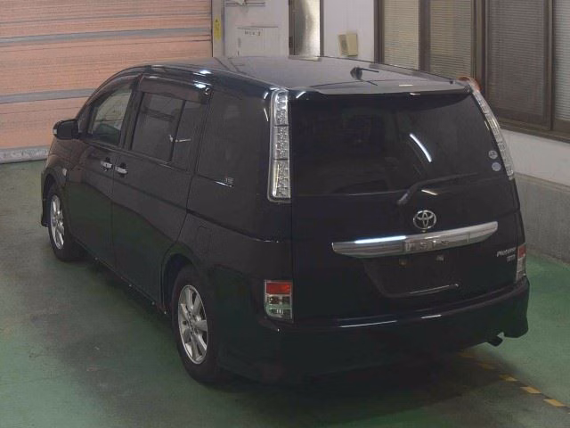 TOYOTA ISIS