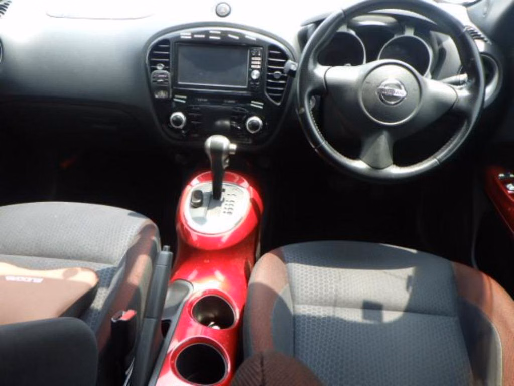 NISSAN JUKE