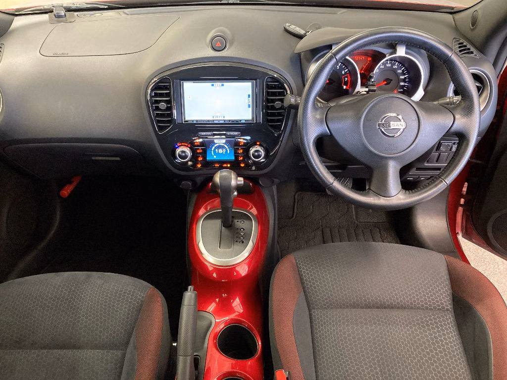 NISSAN JUKE